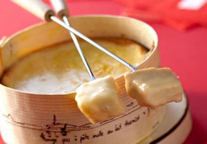 raclette fromage fondue tartiflette vin trois fois vin hiver montagne ski neige