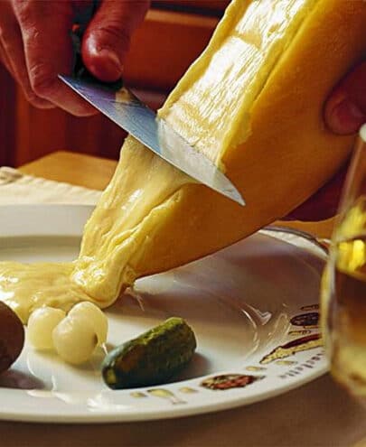 raclette fromage fondue tartiflette vin trois fois vin hiver montagne ski neige